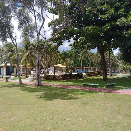 Apts E Suites Em Stella Maris Salvador Exteriér fotografie